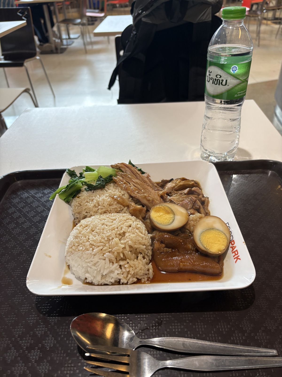 タイ最初の食事