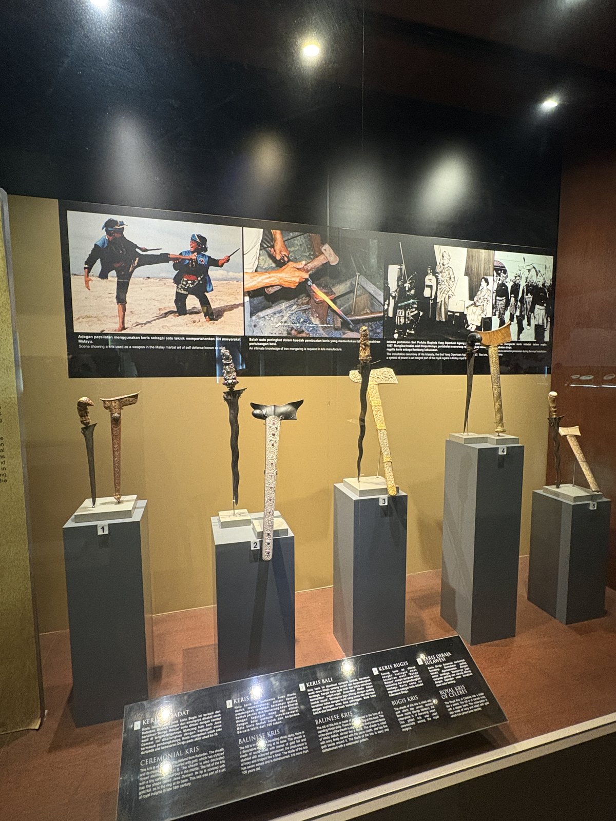 短剣（クリス）は成功と強さの象徴だった