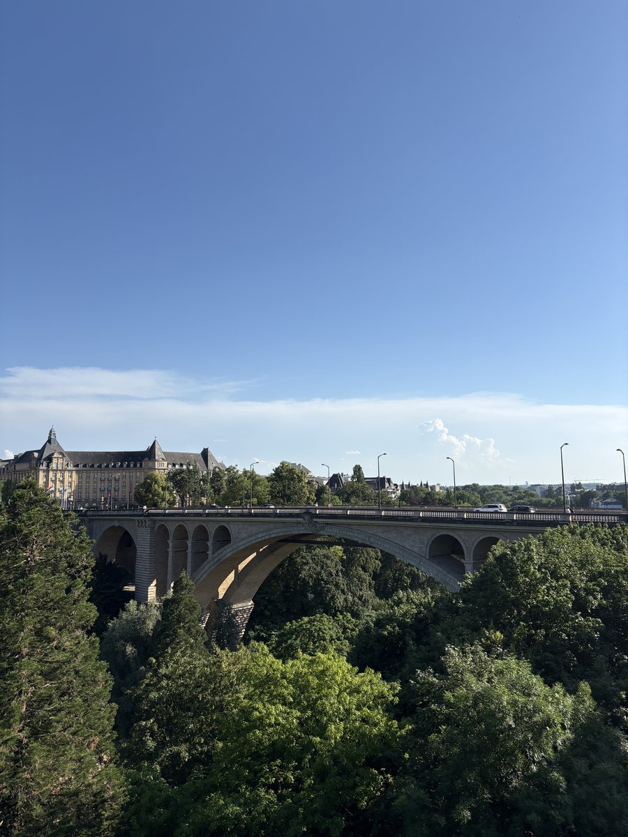 アドルフ橋