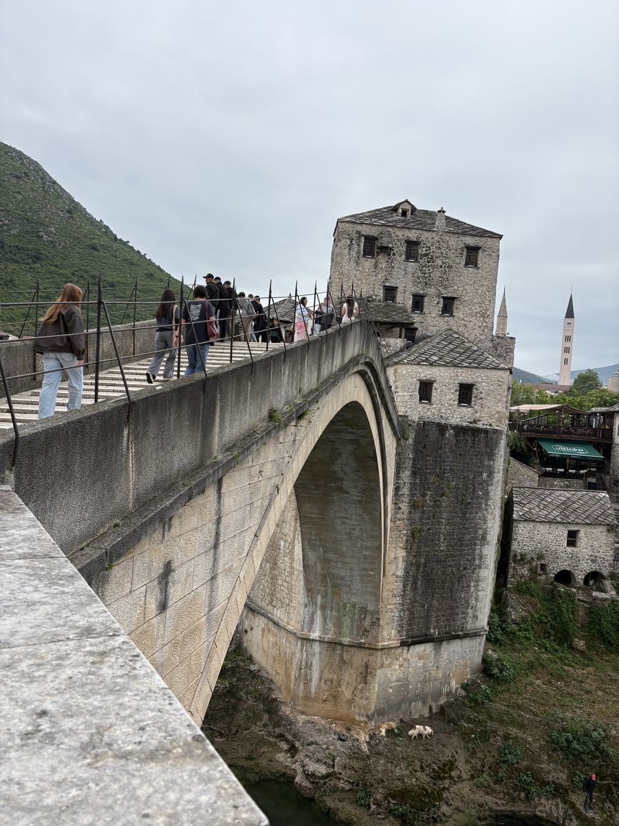 モスタルの古い橋