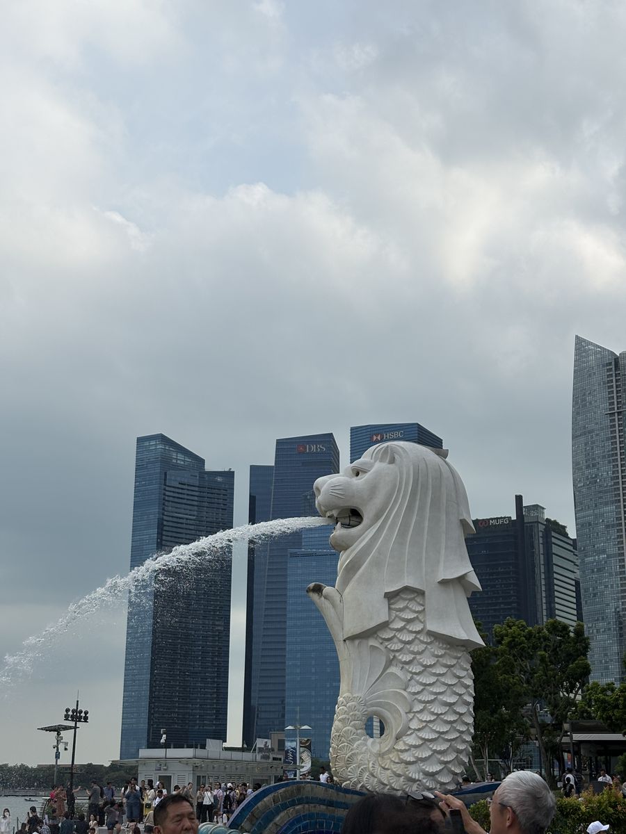 シンガポール