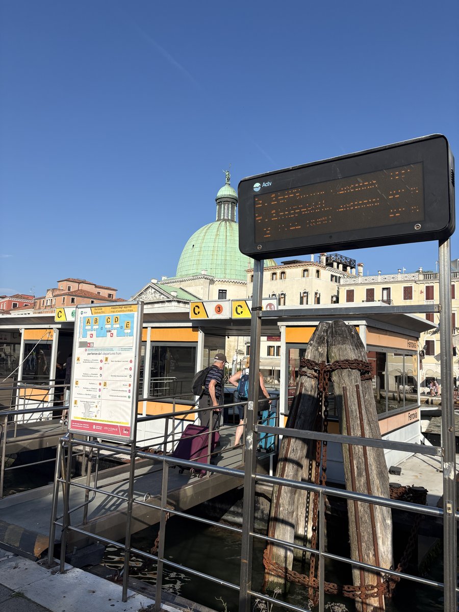 Water bus (€9 one way)
