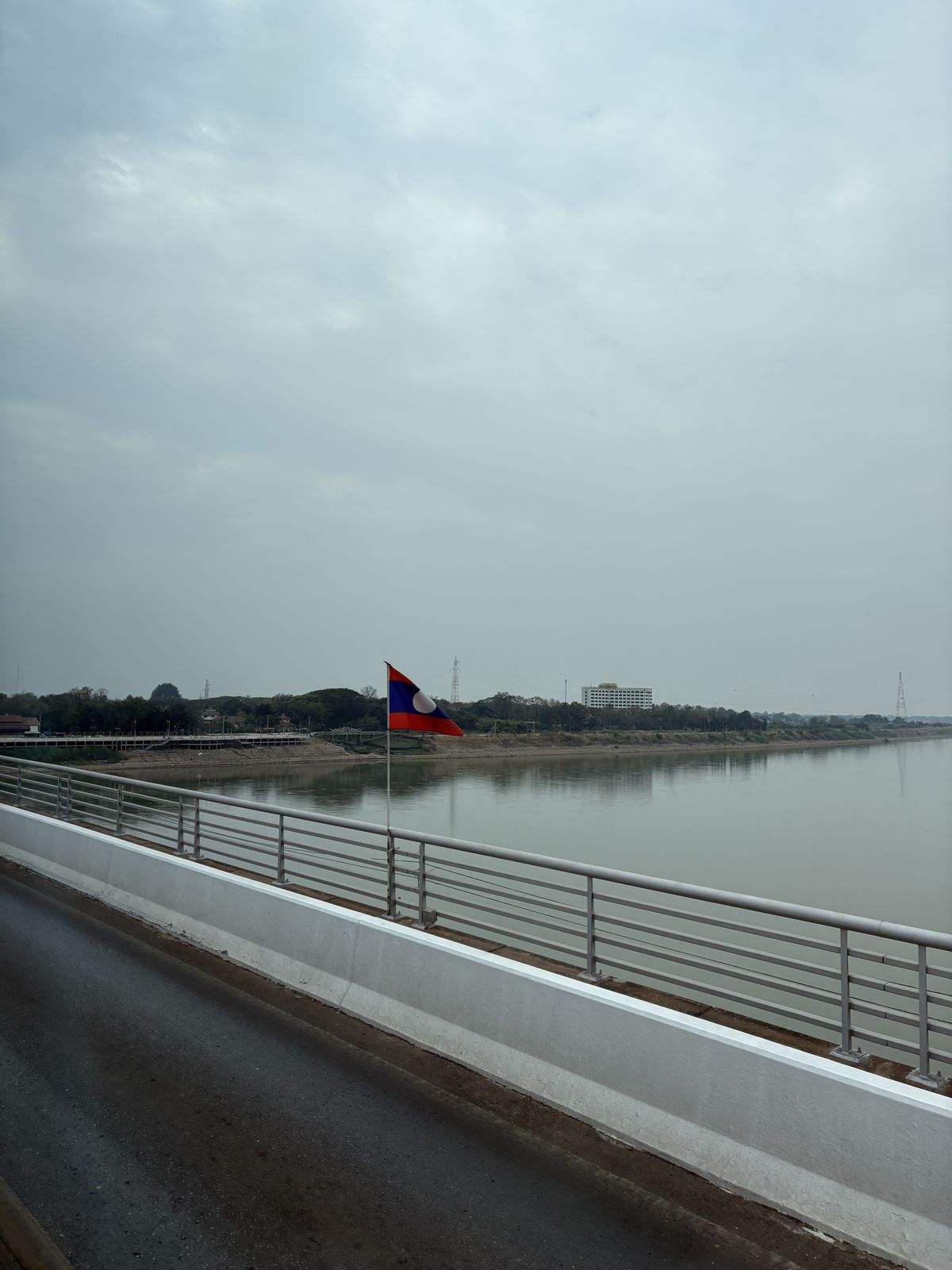 ラオス・タイ友好橋